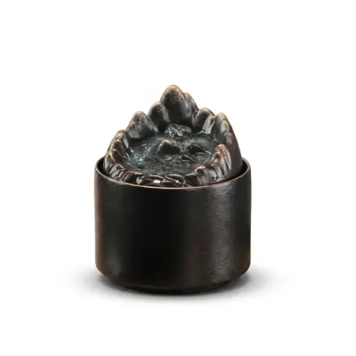 Artisanal Crown Zen Ceramic Water Fountain – Customizable Luxury Tabletop Decor for Five-Star Hotels and Global Hospitality Interiors