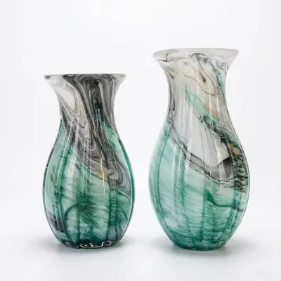Handcrafted Emerald Green Liuli Glass Vase for Luxury Hotel Decor